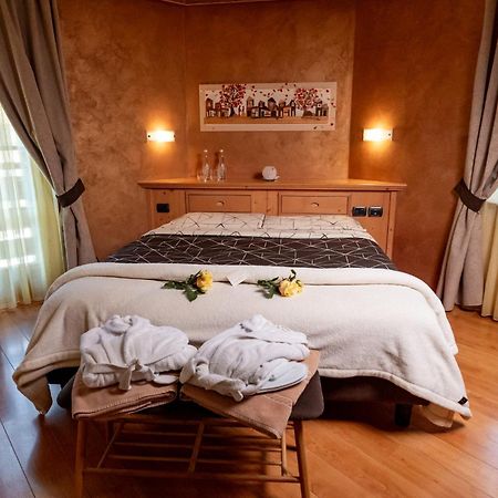 Romantic Charming Hotel Rancolin โมเอนา ภายนอก รูปภาพ