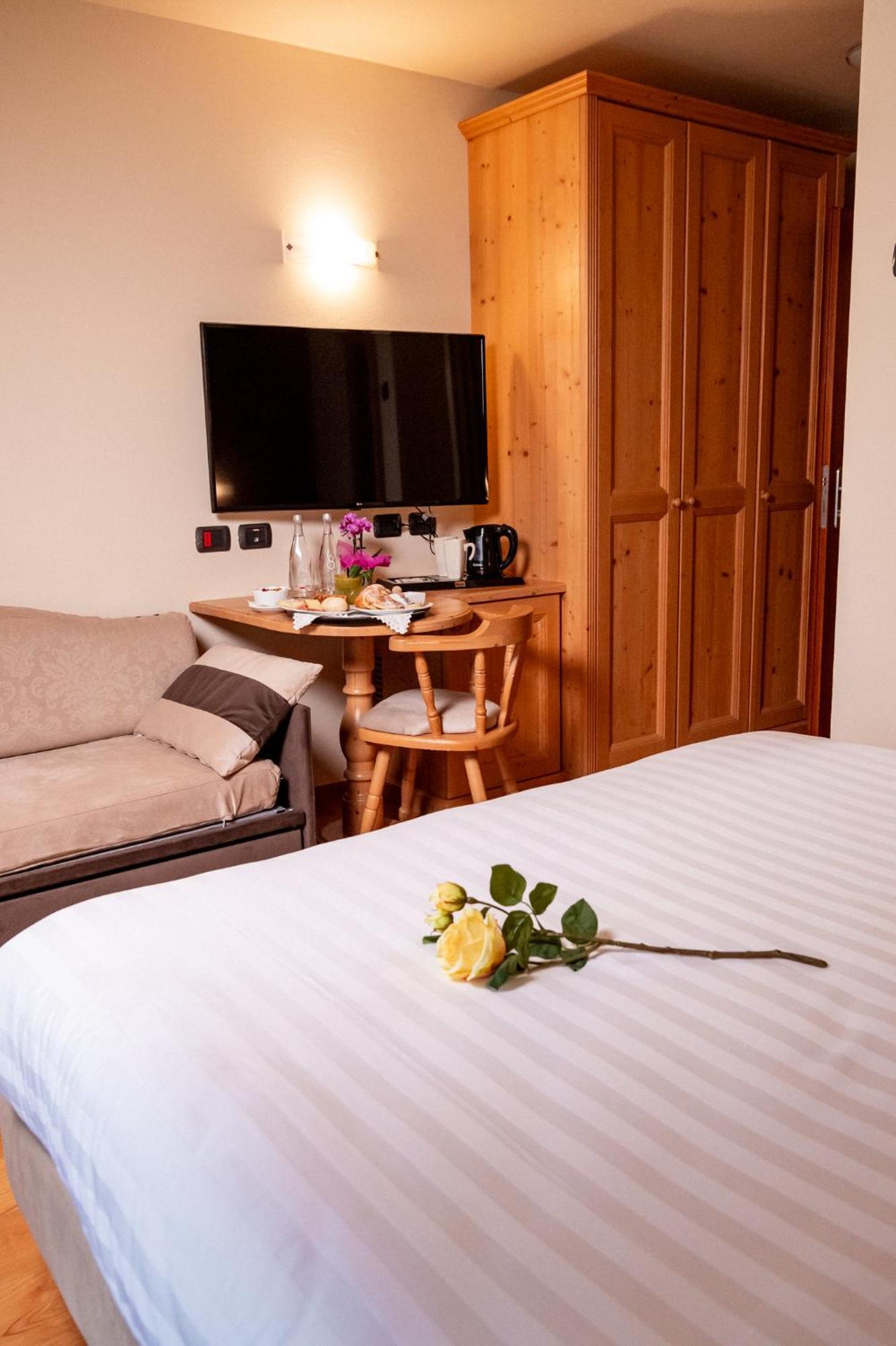 Romantic Charming Hotel Rancolin โมเอนา ภายนอก รูปภาพ